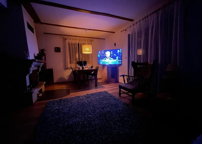 Dom Znajomych - Caly Dla Ciebie, Ogrodzony, Wygodny * Zlatna